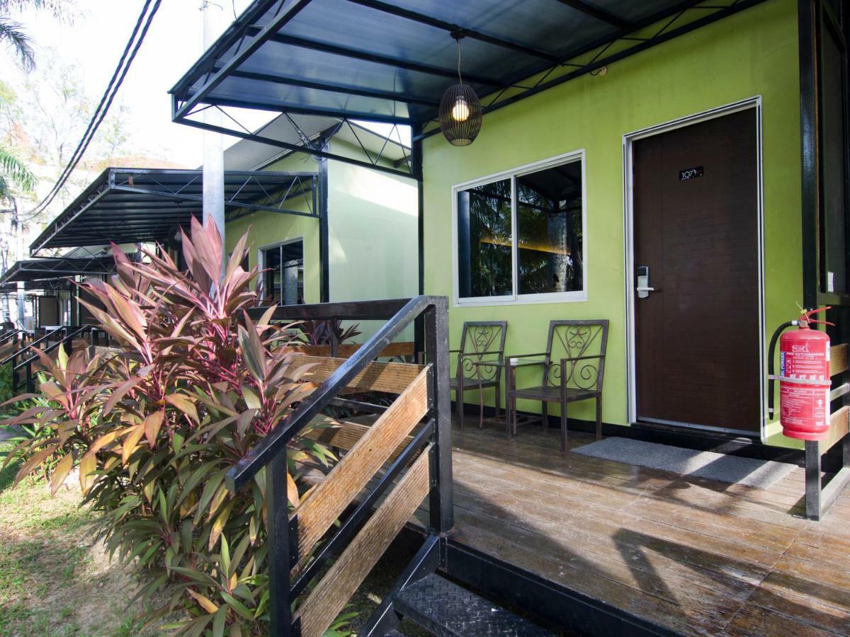 Casa Fina Fine Homes Pantai Cenang  Exterior photo